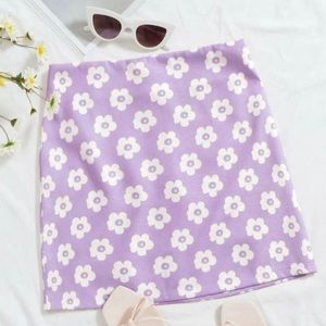 White flower purple skirt